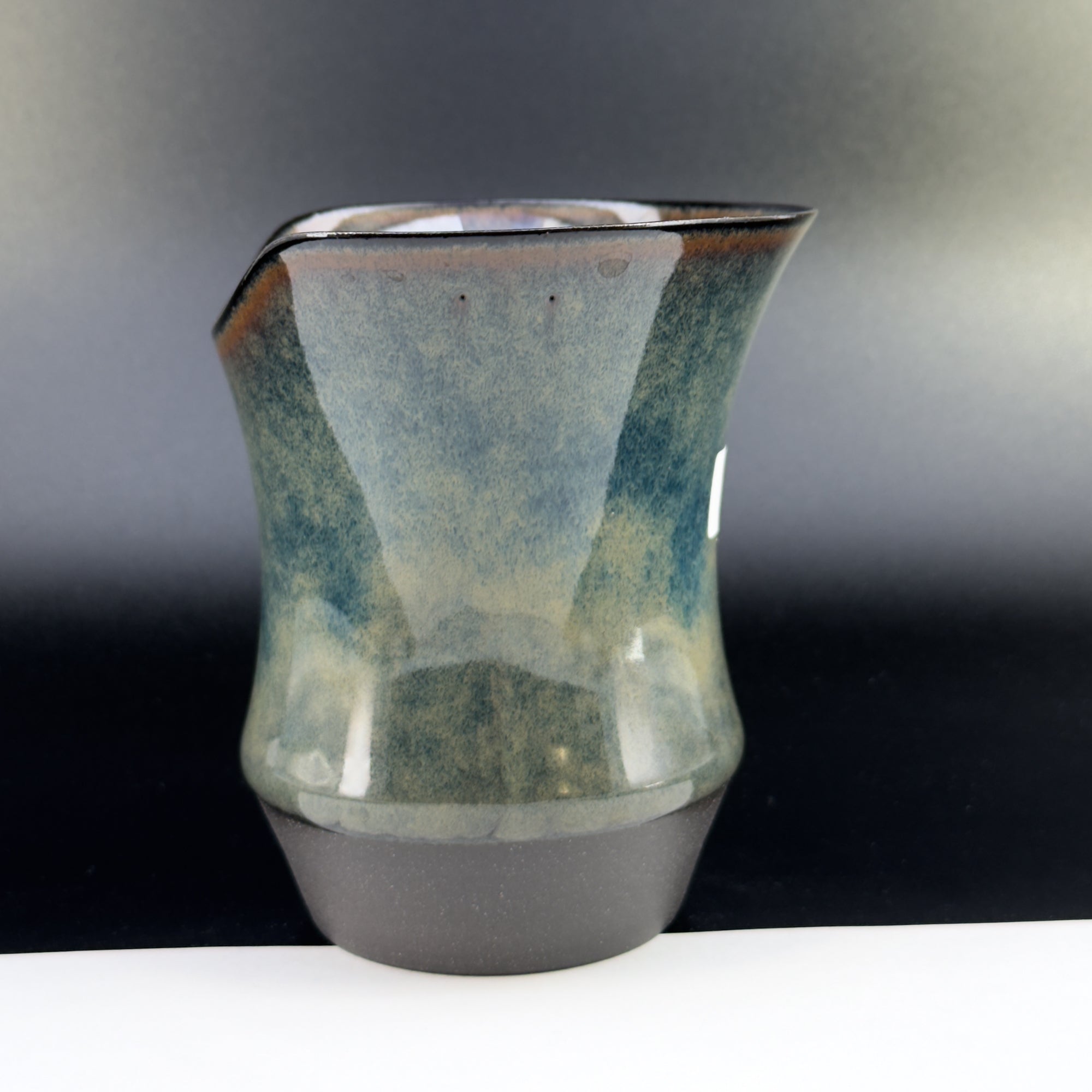 B4005 - Sharing Cup Alpha Size - Drinkable Archive|可飲用留存品