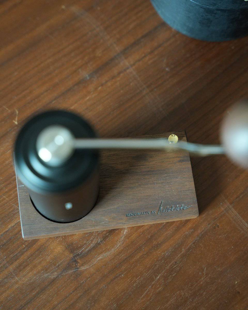【順豐到付/元朗自取】HOLZKLOTZ EPIC V1 grinder 送置物木架,95成新,二手 - Coffee Stage 咖啡舞台