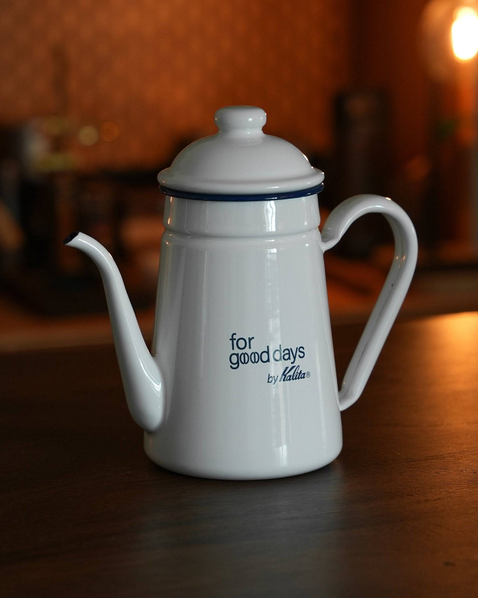 Kalita enamel pour-over kettle 1L white limited edition, featuring &