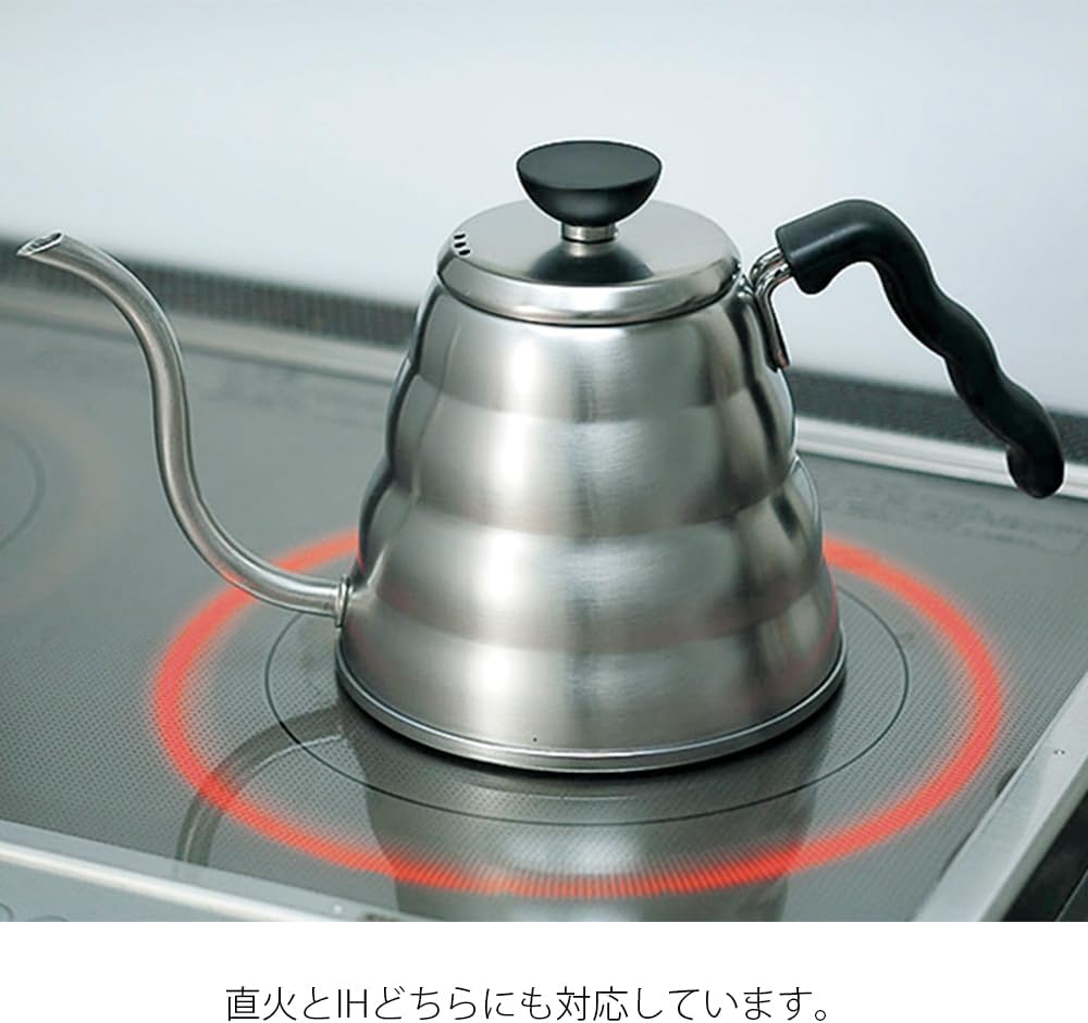 銀色 Buono 800 mL 細口壺置於電磁爐上的示意圖（VKBR-120-HSV・圖 2）