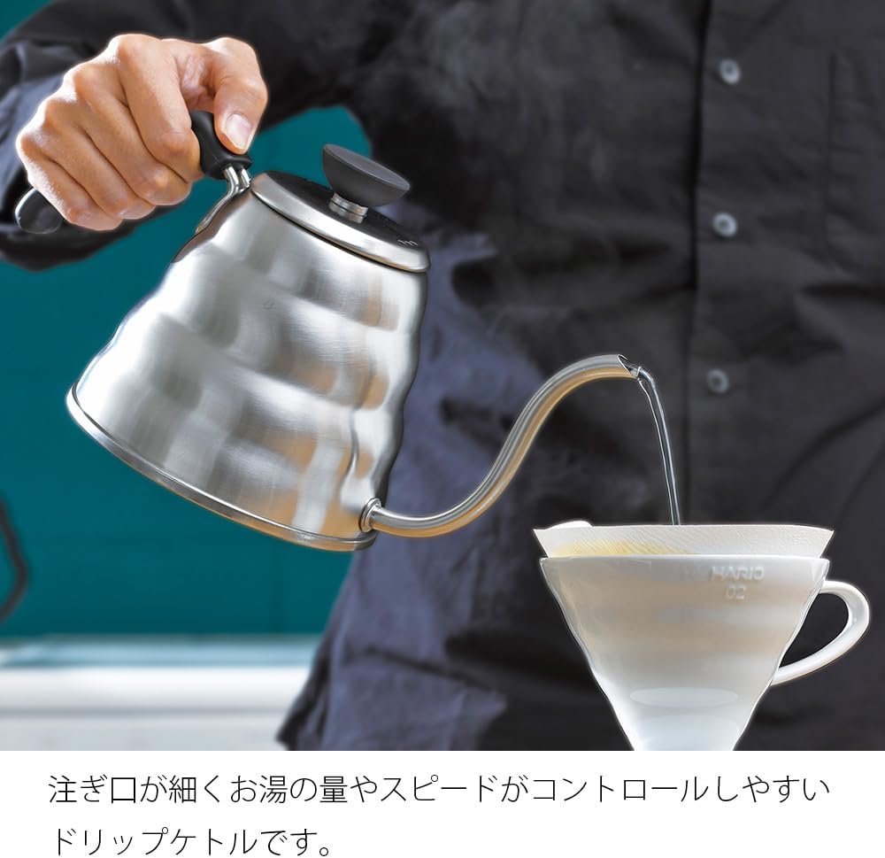 手持銀色 Buono 800 mL 細口壺向濾杯注水（VKBR-120-HSV・圖 5）