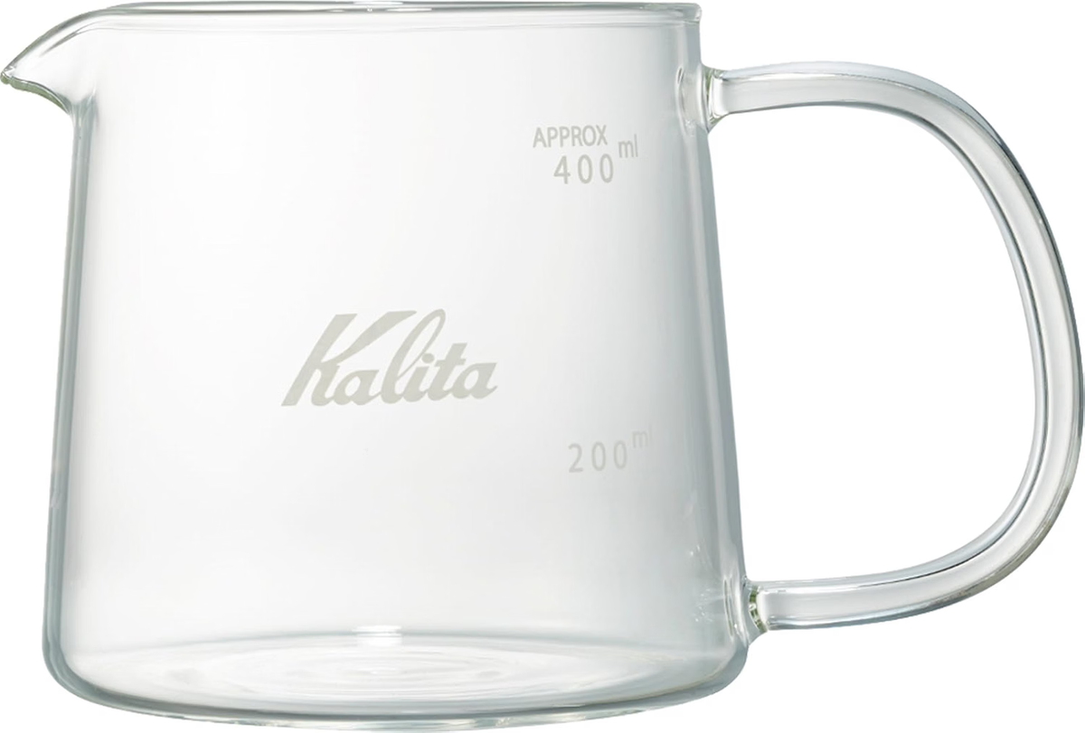 Kalita Jug400 透明耐熱玻璃咖啡壺正面，帶玻璃把手、壺嘴與刻度