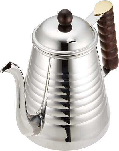 Kalita SSW Kettle 1000 斜上方视角，展示壶盖、壶嘴和深色把手