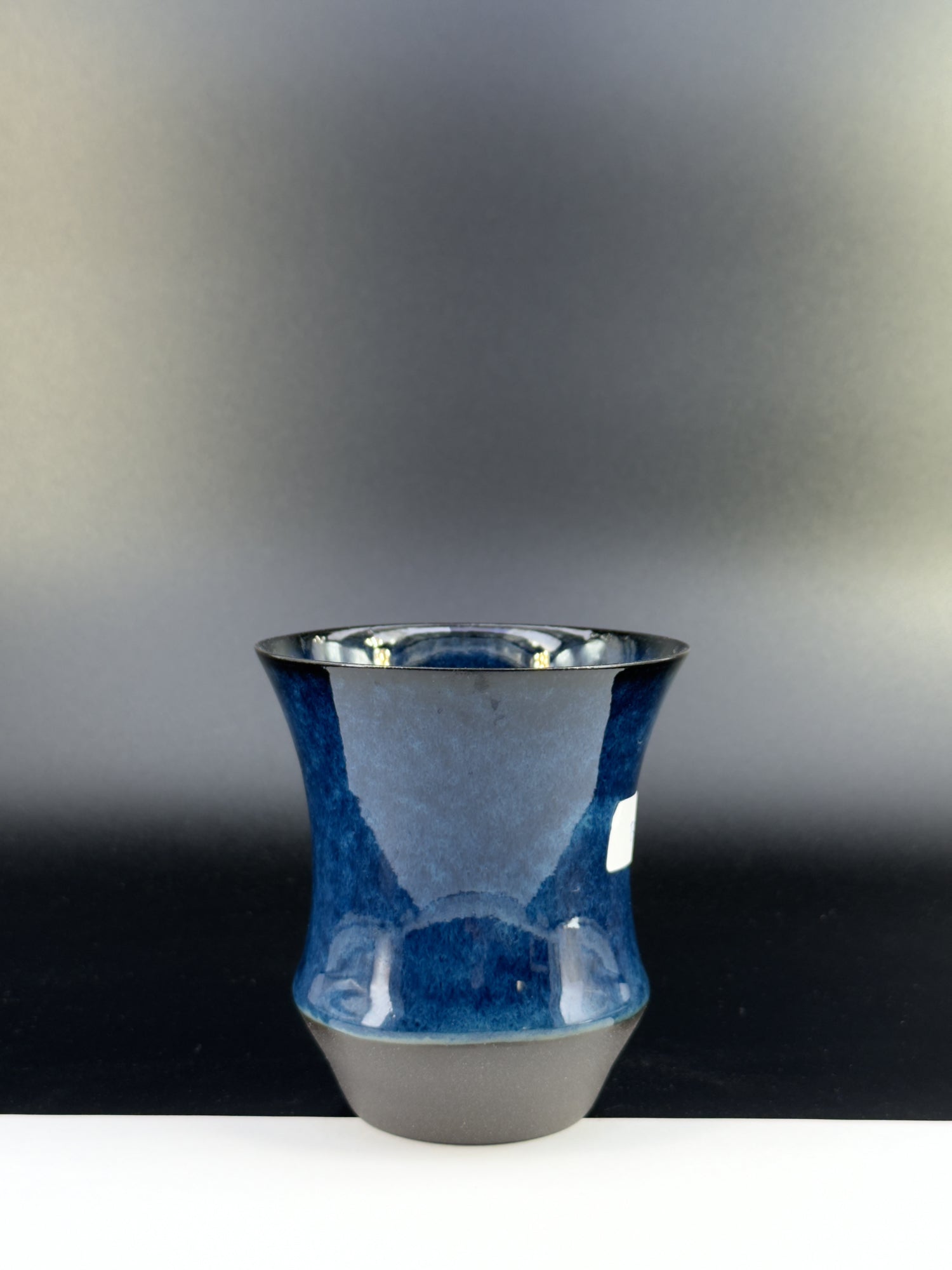 B2001 - Sharing Cup M Size - Drinkable Archive｜可飲用留存品