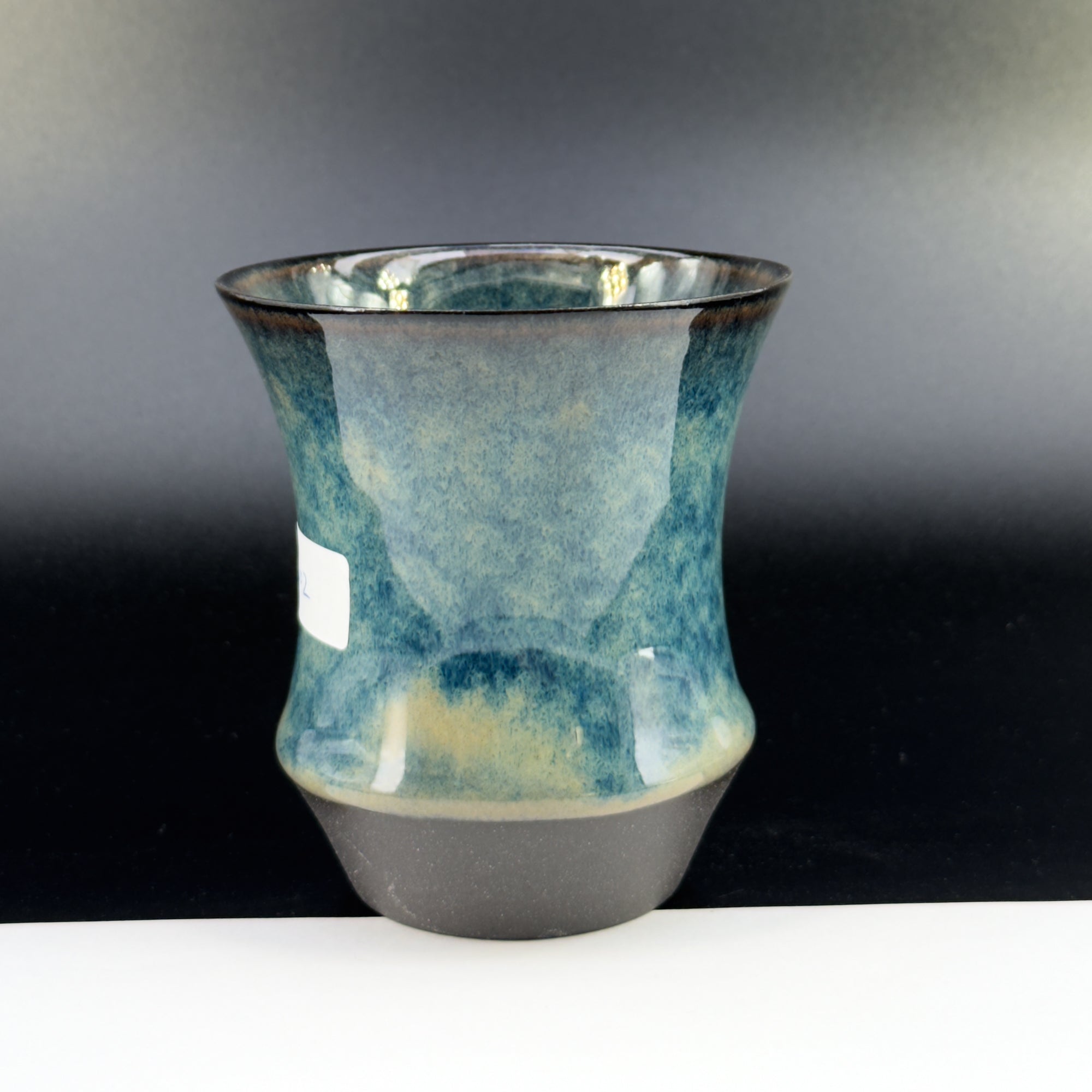 B2002 - Sharing Cup M Size - Drinkable Archive｜可飲用留存品