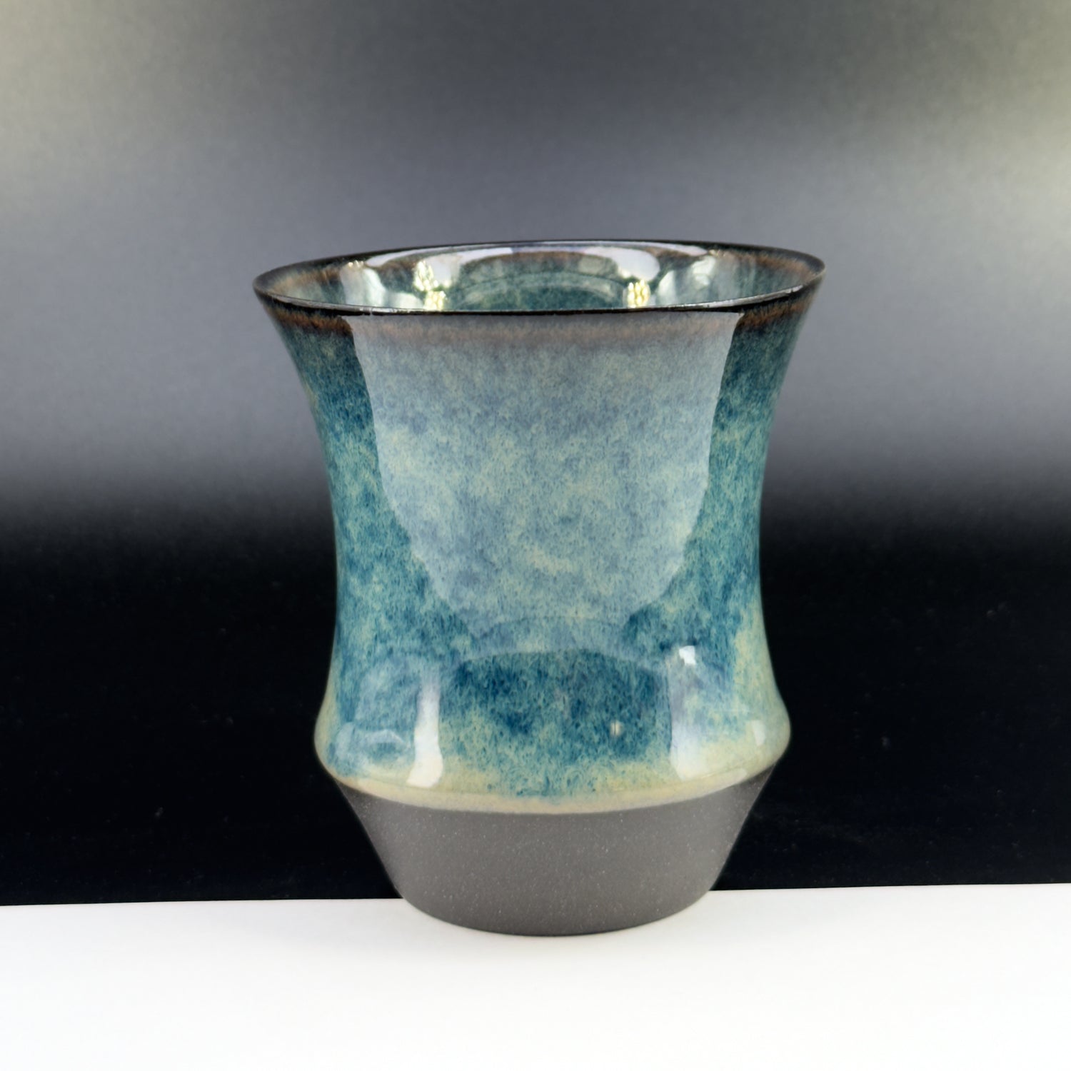 B2002 - Sharing Cup M Size - Drinkable Archive｜可飲用留存品