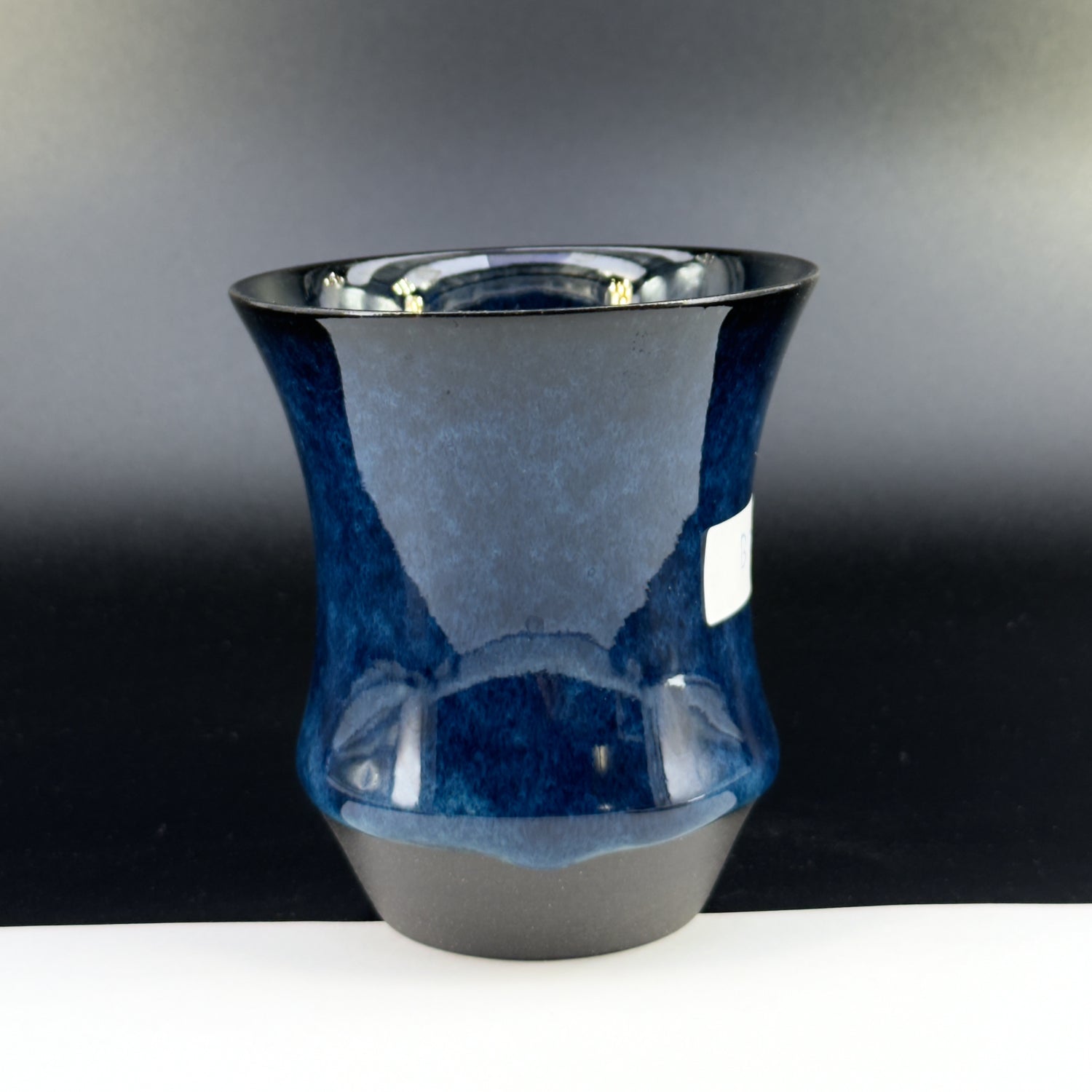 B2005 - Sharing Cup M Size - Drinkable Archive｜可飲用留存品