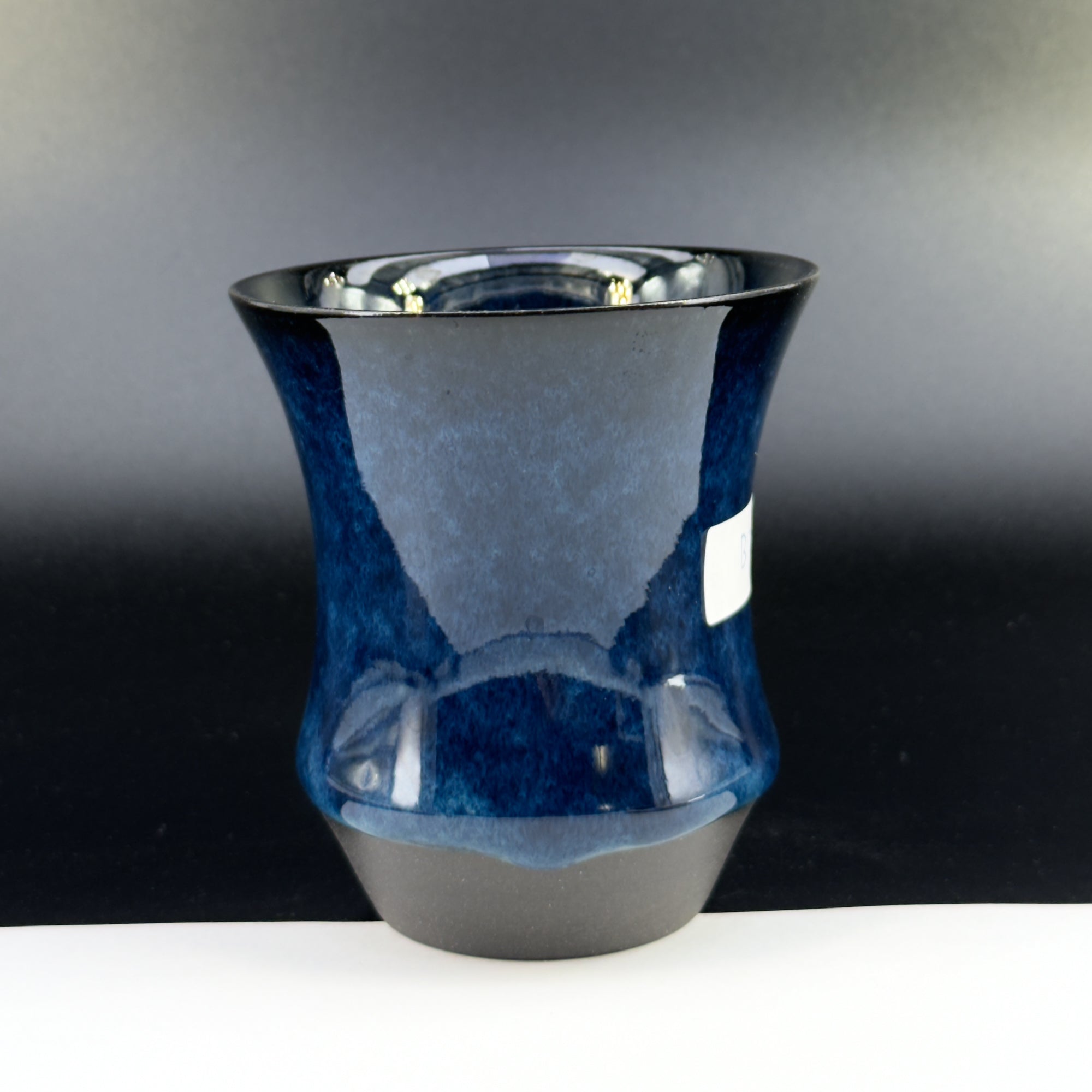 B2005 - Sharing Cup M Size - Drinkable Archive｜可飲用留存品
