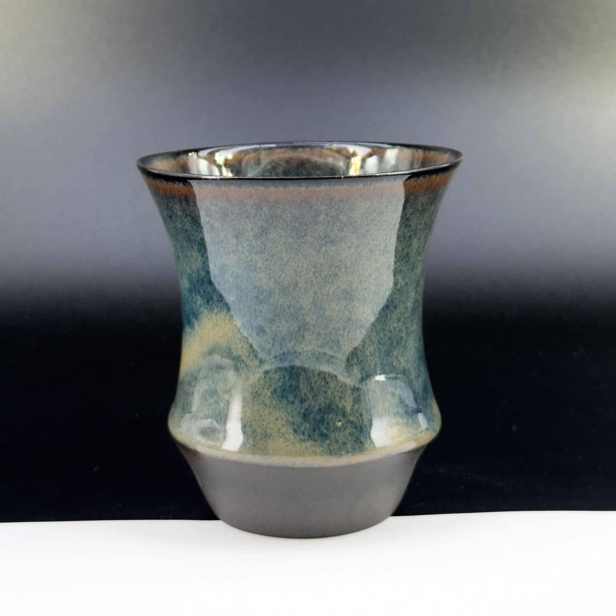 B2006 - Sharing Cup M Size - Drinkable Archive｜可飲用留存品