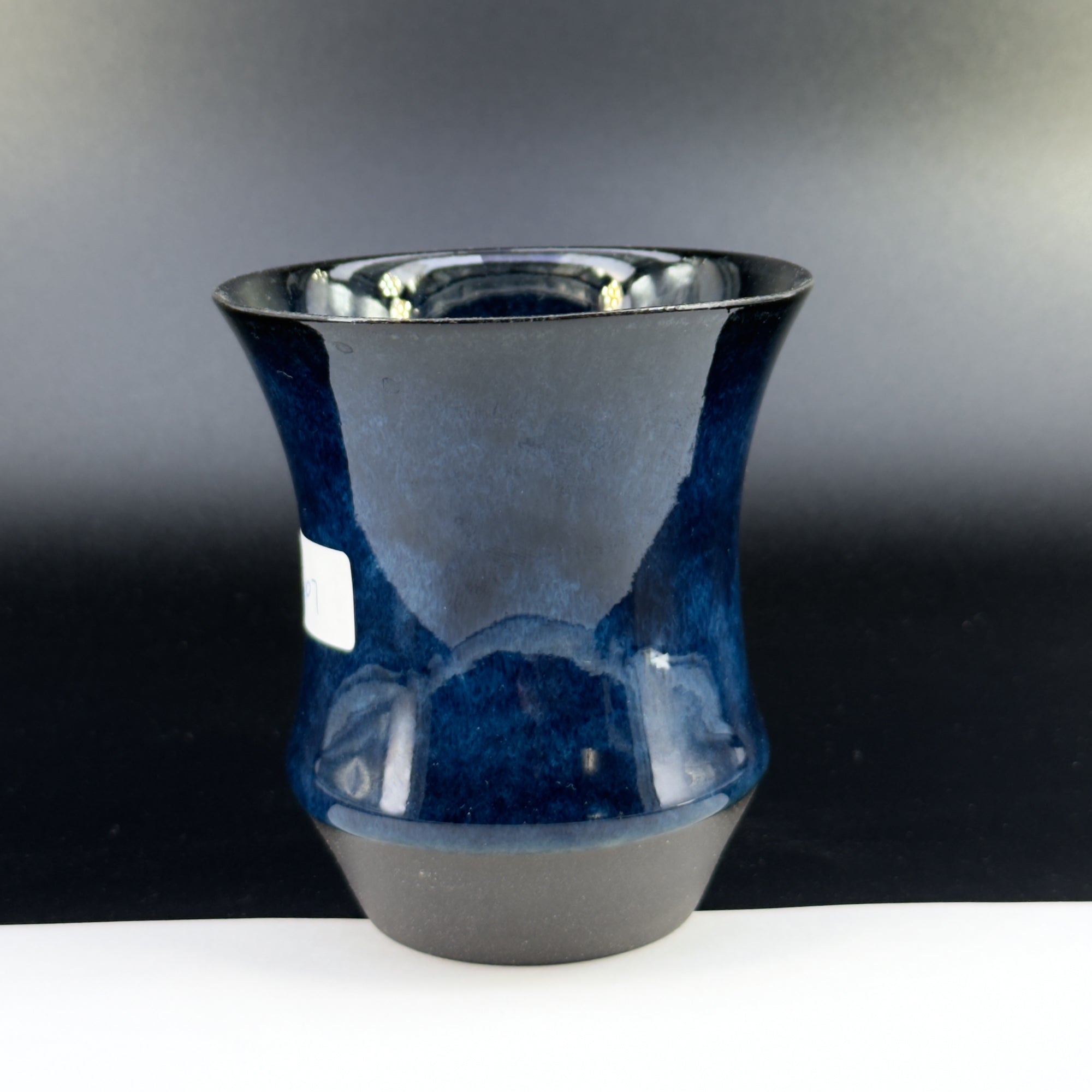 B2007 - Sharing Cup M Size - Drinkable Archive｜可飲用留存品