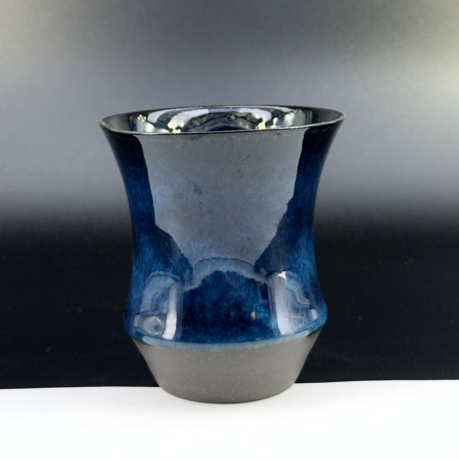B2007 - Sharing Cup M Size - Drinkable Archive｜可飲用留存品