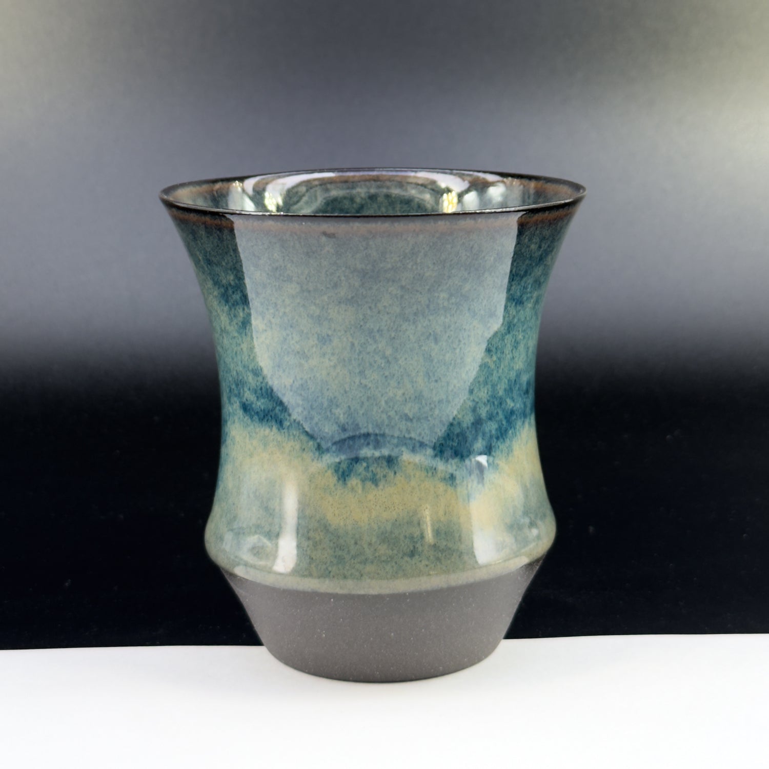 B2008 - Sharing Cup M Size - Drinkable Archive｜可飲用留存品