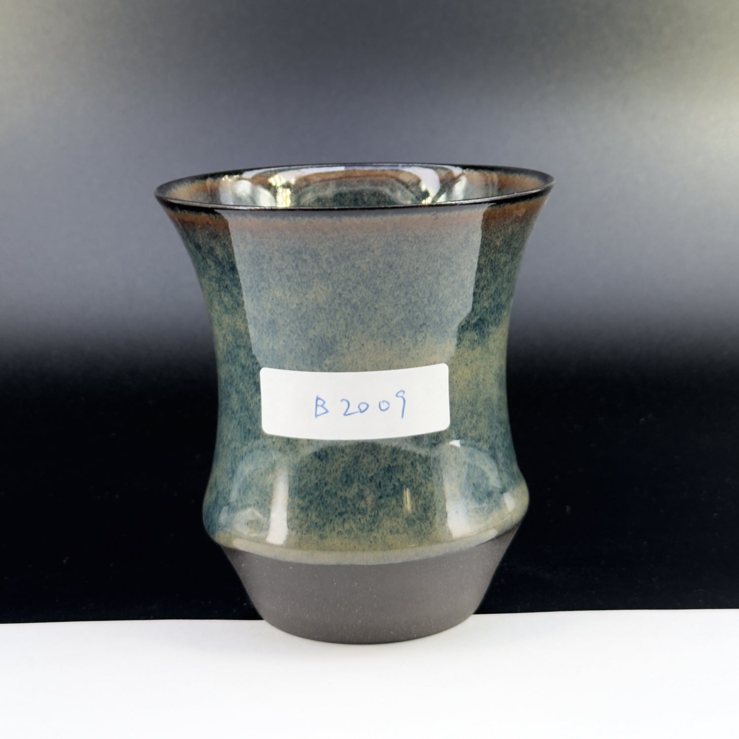 B2009 - Sharing Cup M Size - Drinkable Archive｜可飲用留存品