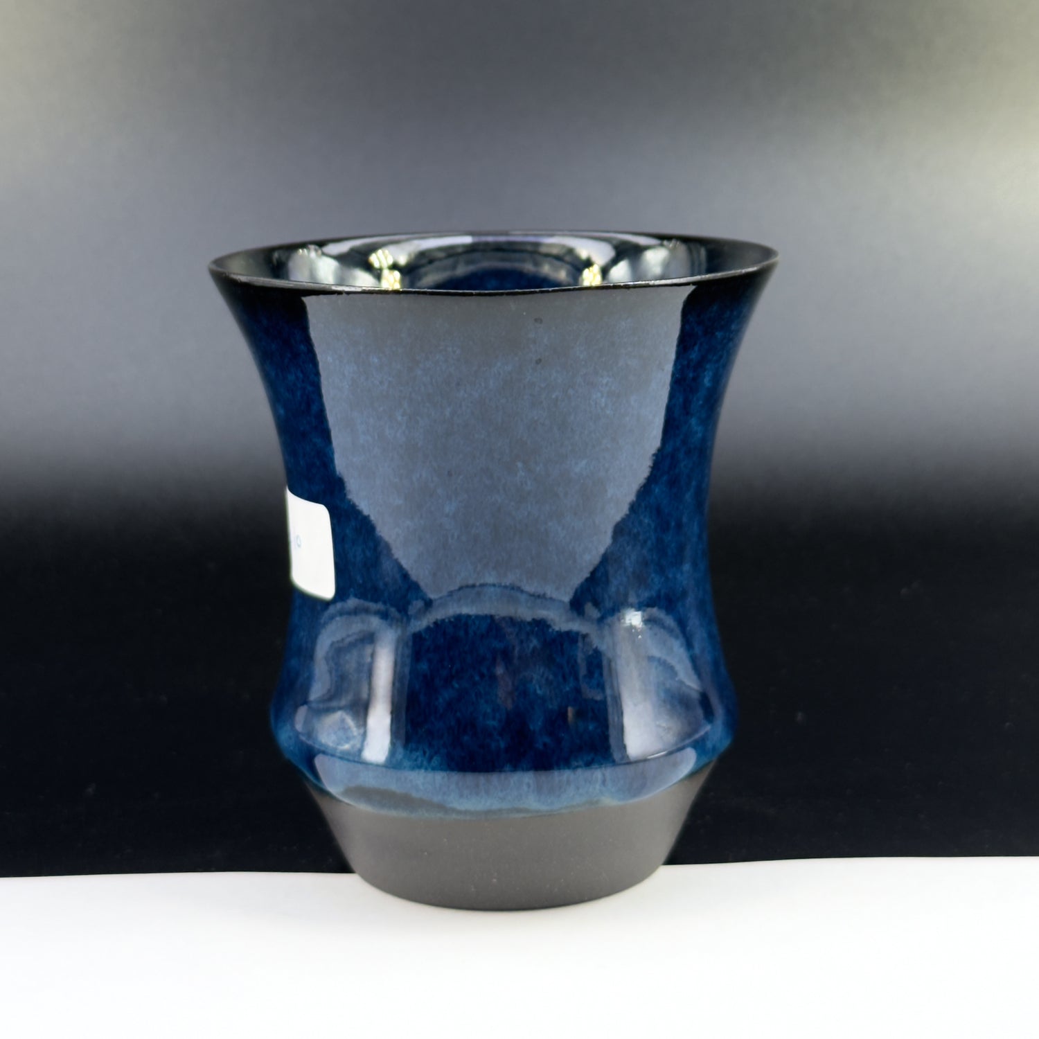 B2010 - Sharing Cup M Size - Drinkable Archive｜可飲用留存品