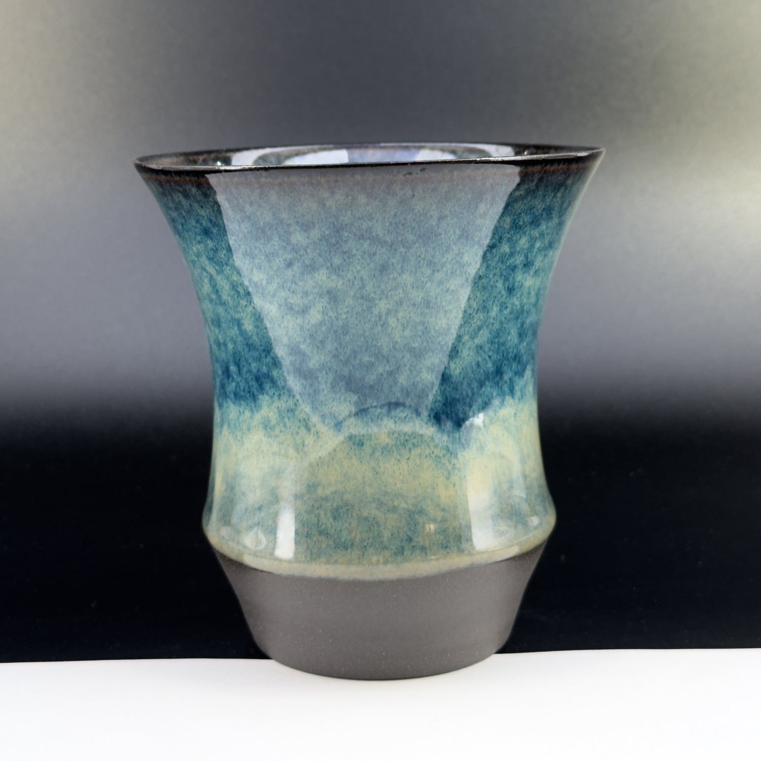 B3001 - Sharing Cup L Size - Drinkable Archive｜可飲用留存品