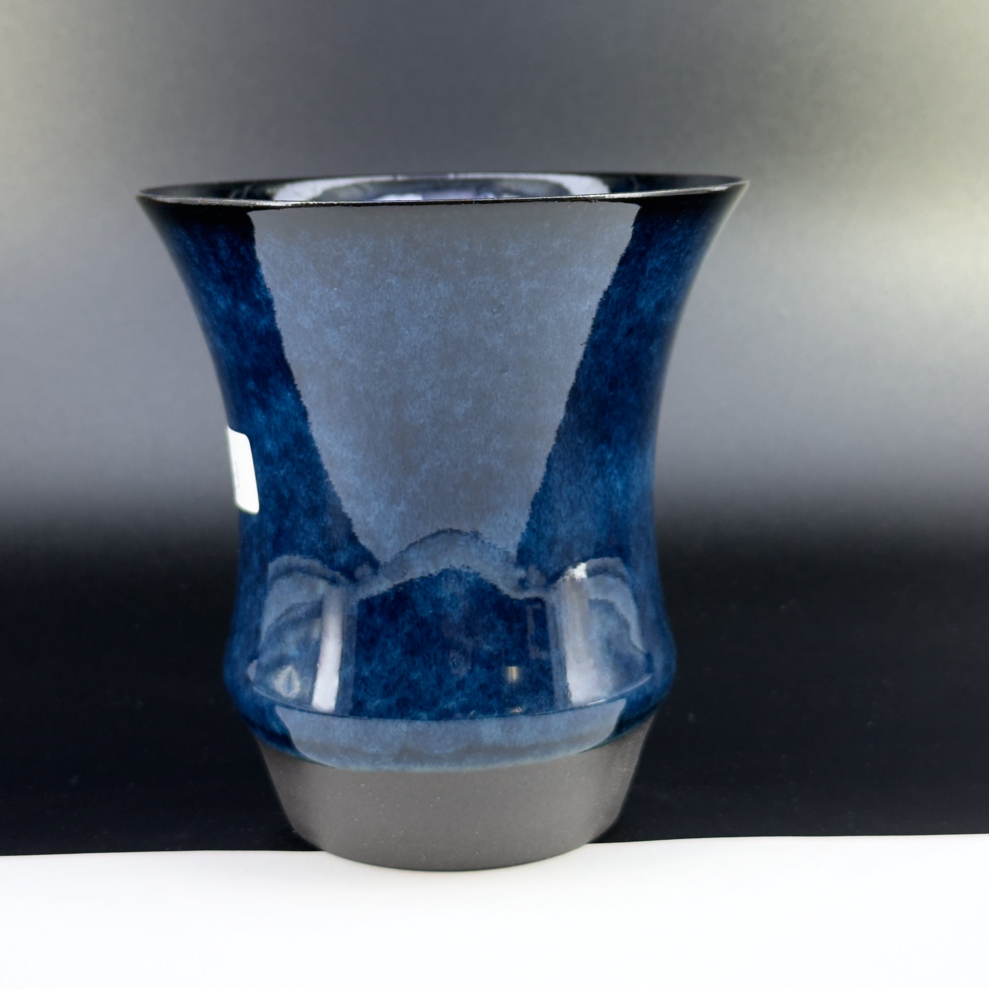 B3003 - Sharing Cup L Size - Drinkable Archive｜可飲用留存品