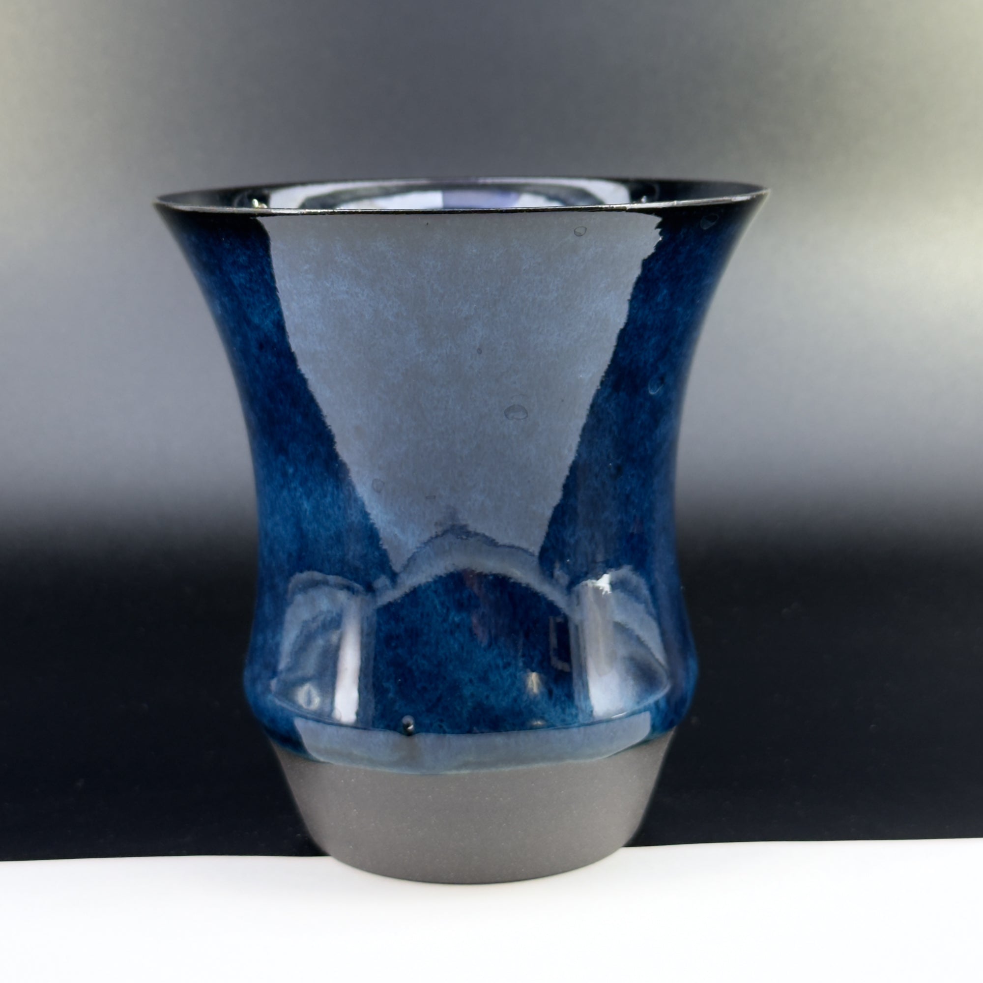 B3003 - Sharing Cup L Size - Drinkable Archive｜可飲用留存品