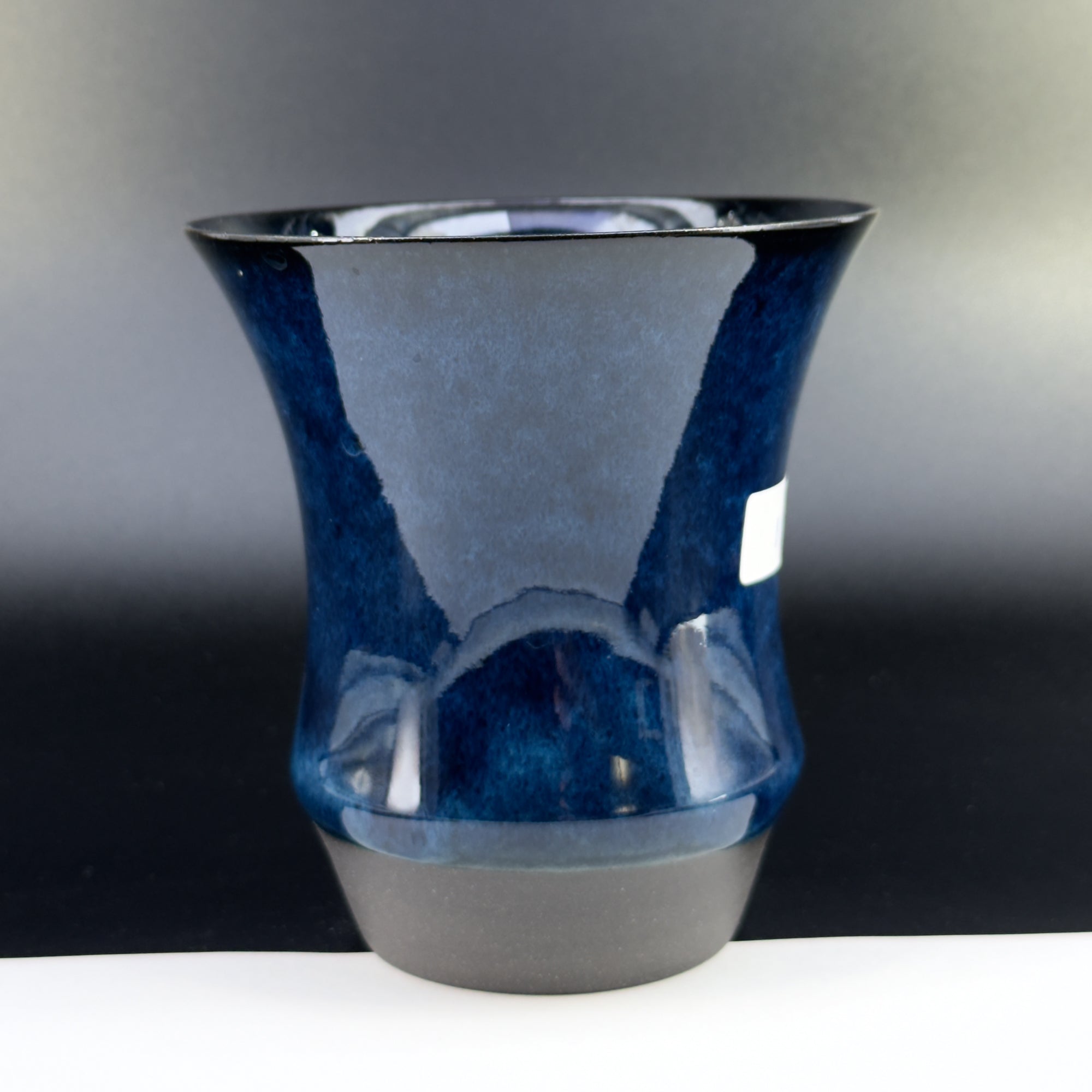 B3003 - Sharing Cup L Size - Drinkable Archive｜可飲用留存品