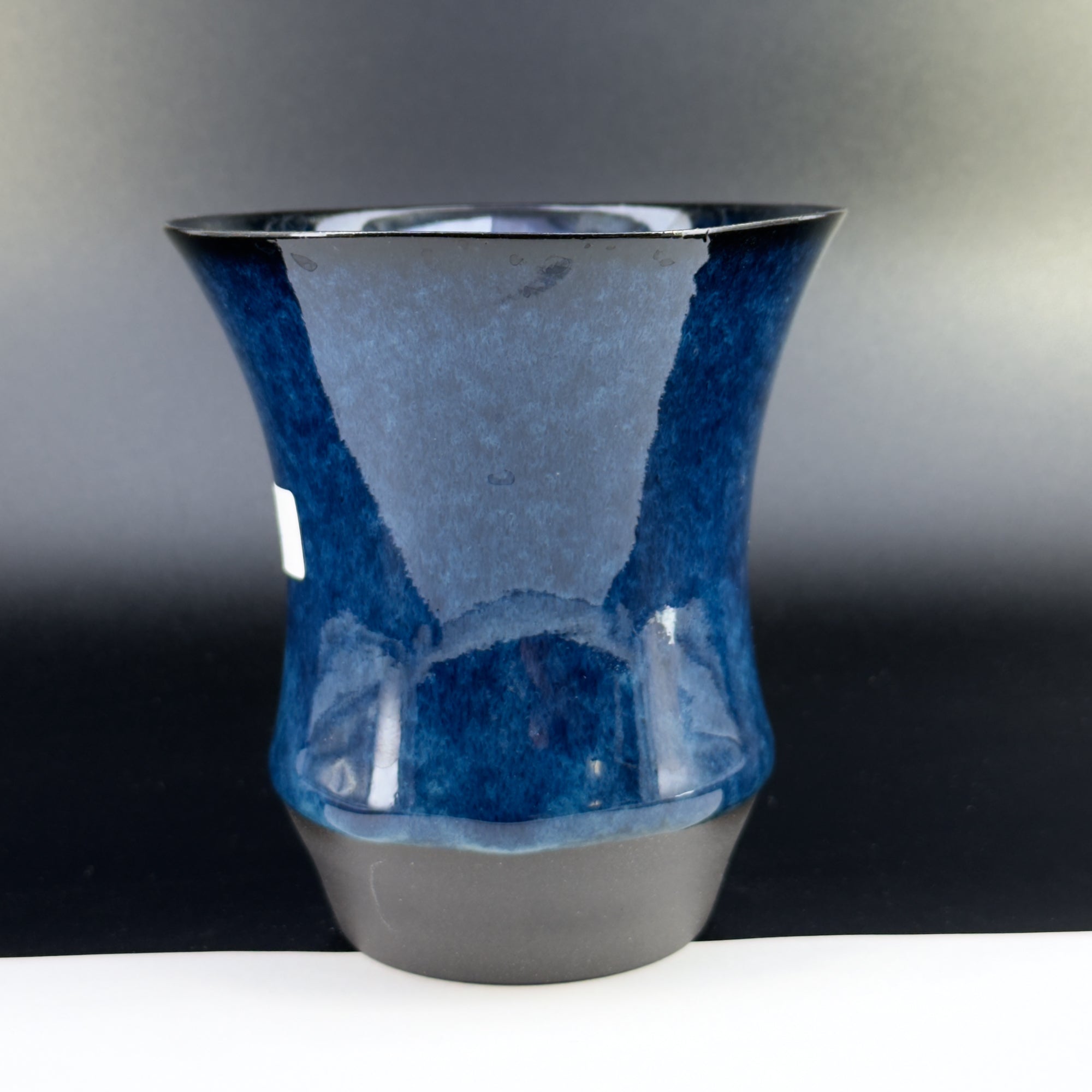 B3004 - Sharing Cup L Size - Drinkable Archive｜可飲用留存品