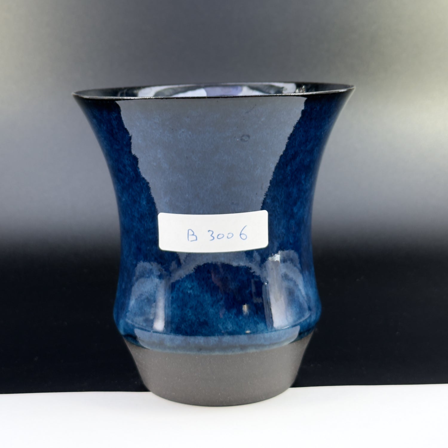B3006 - Sharing Cup L Size - Drinkable Archive｜可飲用留存品