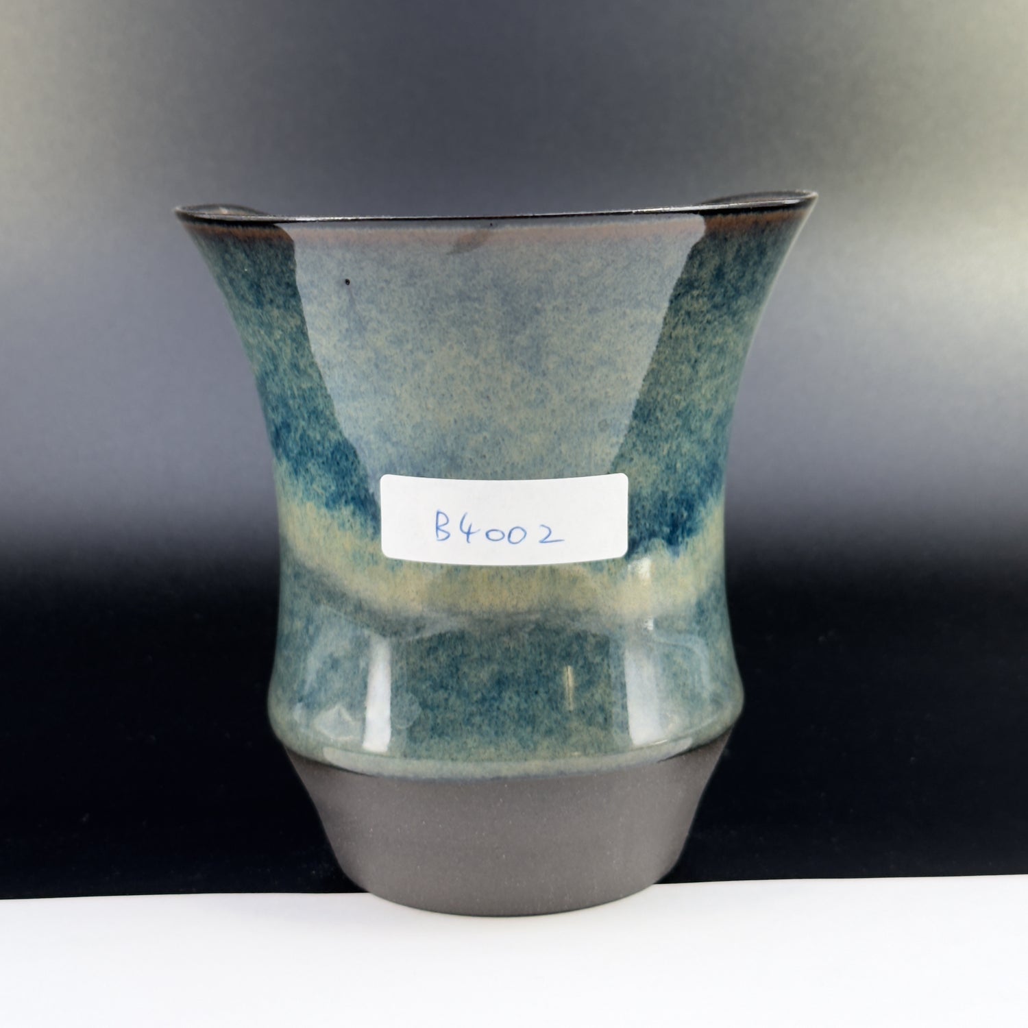B4002 - Sharing Cup Alpha Size - Drinkable Archive｜可飲用留存品