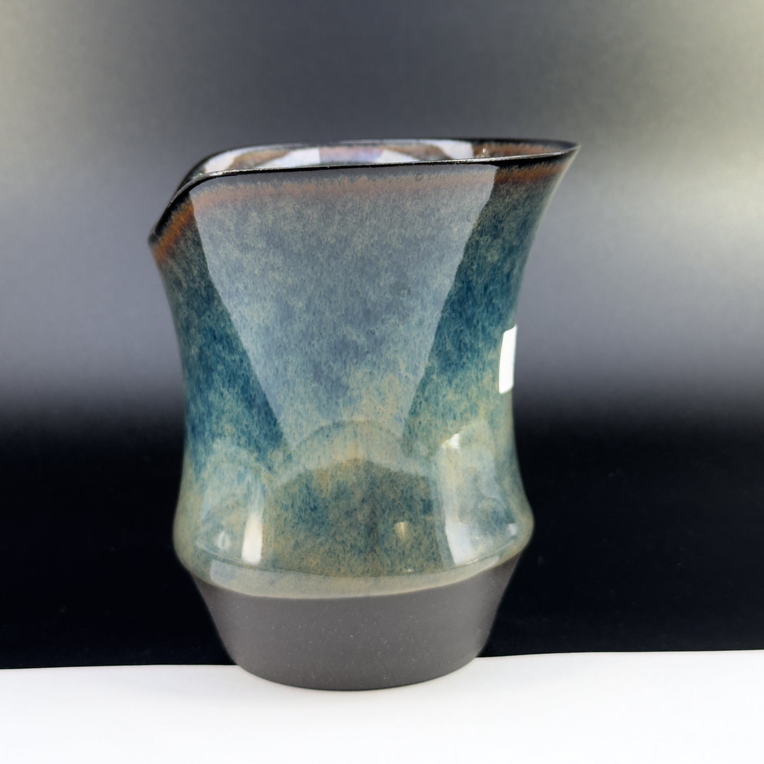 B4004 - Sharing Cup Alpha Size - Drinkable Archive｜可飲用留存品
