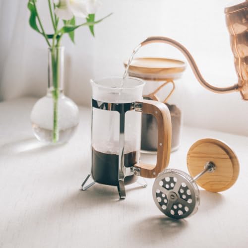 HARIO Cafe Press Wood 600mL 注水沖煮情境