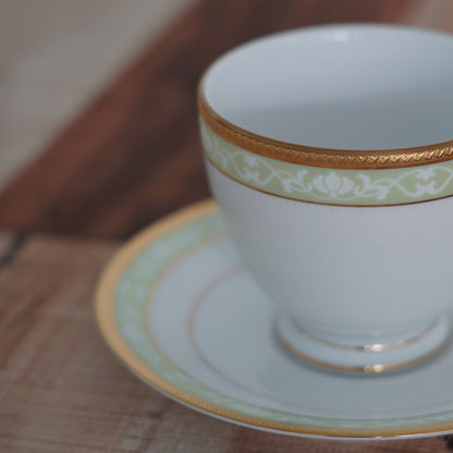HARIO × Noritake｜漢普夏金邊綠色杯碟唐草花紋近照
