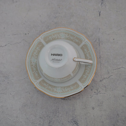HARIO × Noritake｜蕾絲木金邊米色杯碟底部及品牌標記