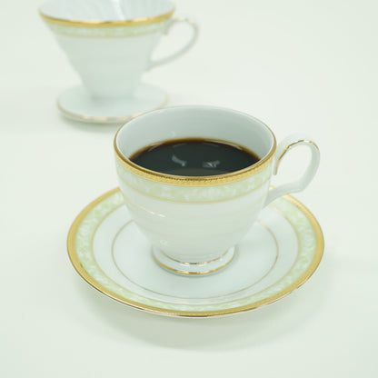 HARIO × Noritake｜漢普夏金邊綠色杯碟桌面品飲情境