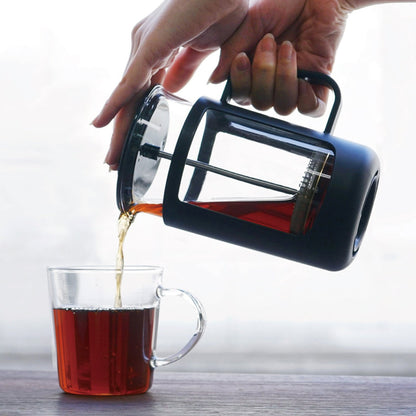 HARIO Cafe Press U 600mL 咖啡壓濾壺倒出咖啡