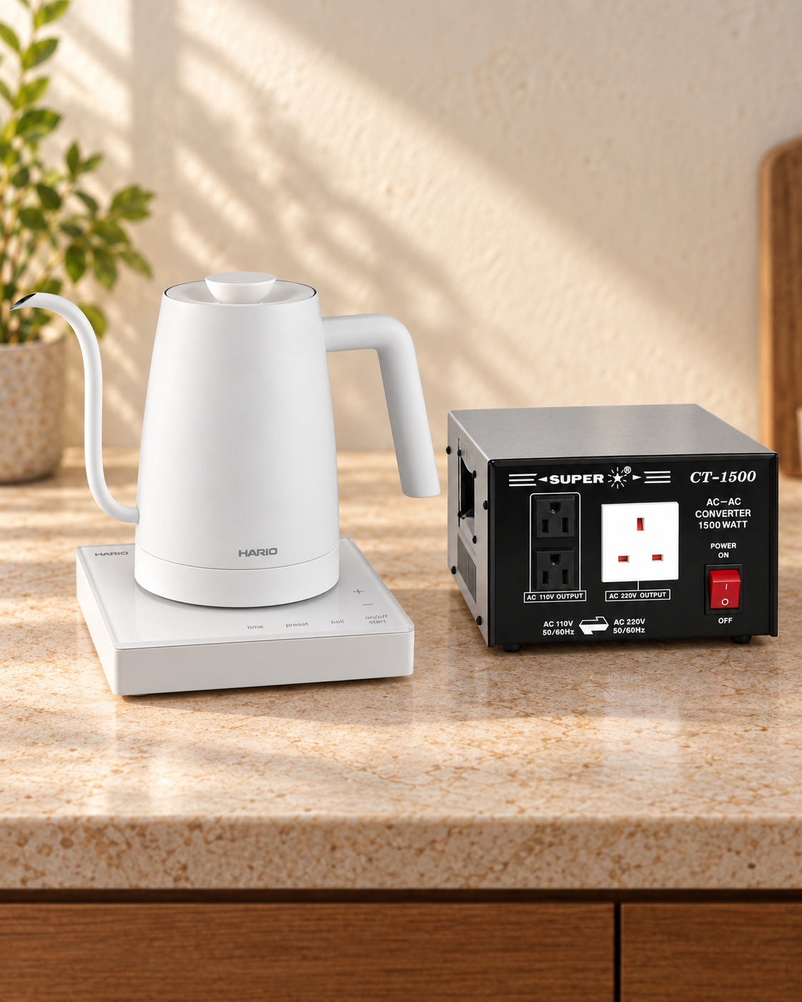 HARIO Lyra 白色壺身與電源底座、SUPER CT-1500｜套裝場景封面