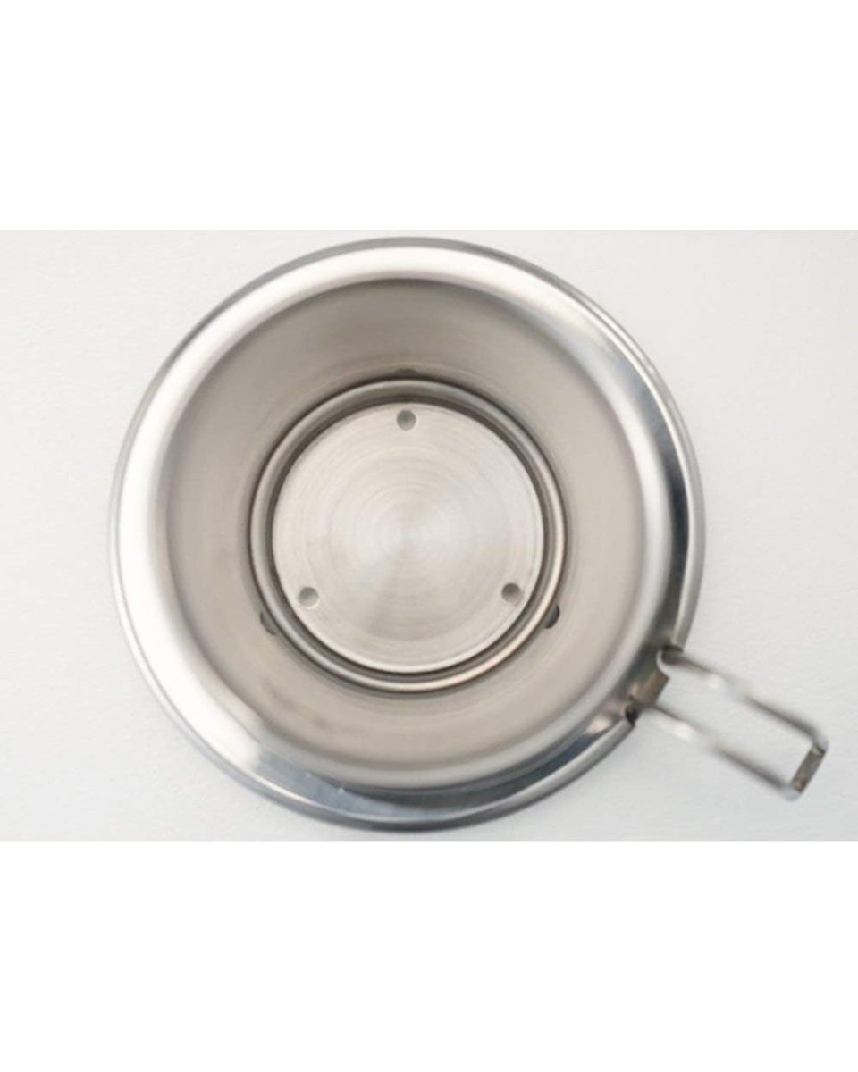 Interior and three-hole flat-bottom structure of a Kalita for Outdoors WDS-185K coffee dripper