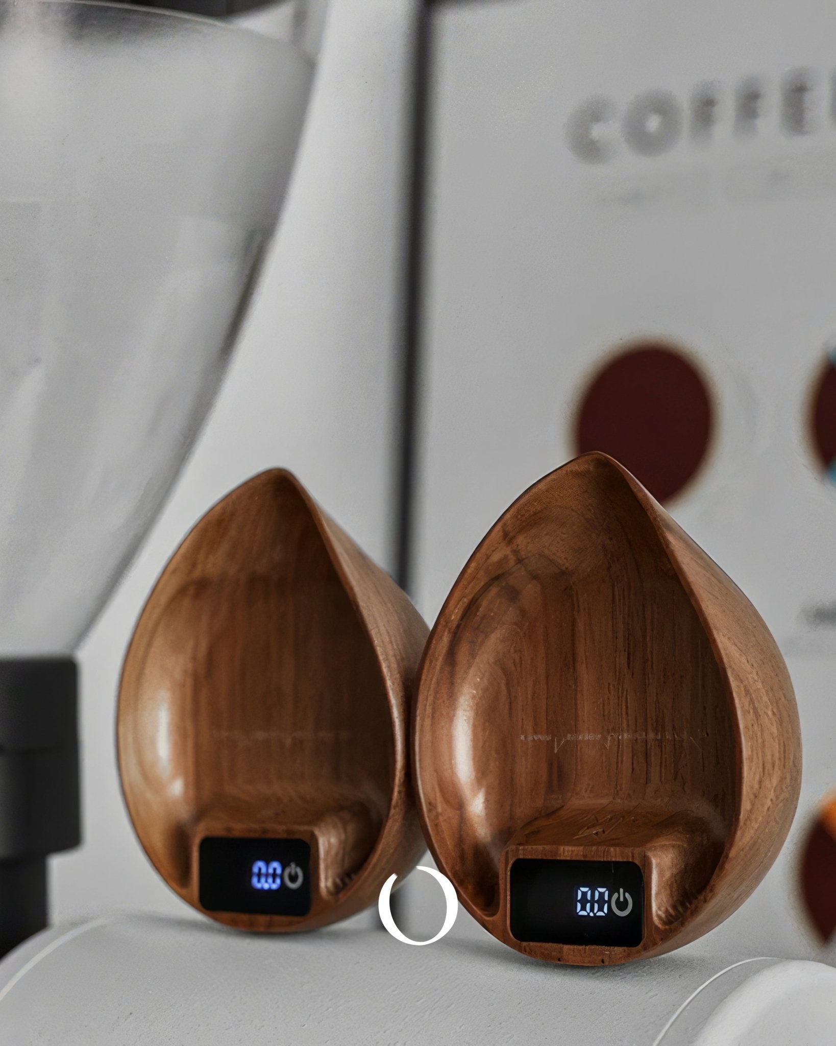 MUVNA walnut wood coffee bean electronic scale with LED display, teardrop-shaped design, precise measurement for coffee enthusiasts, stylish and functional kitchen accessory